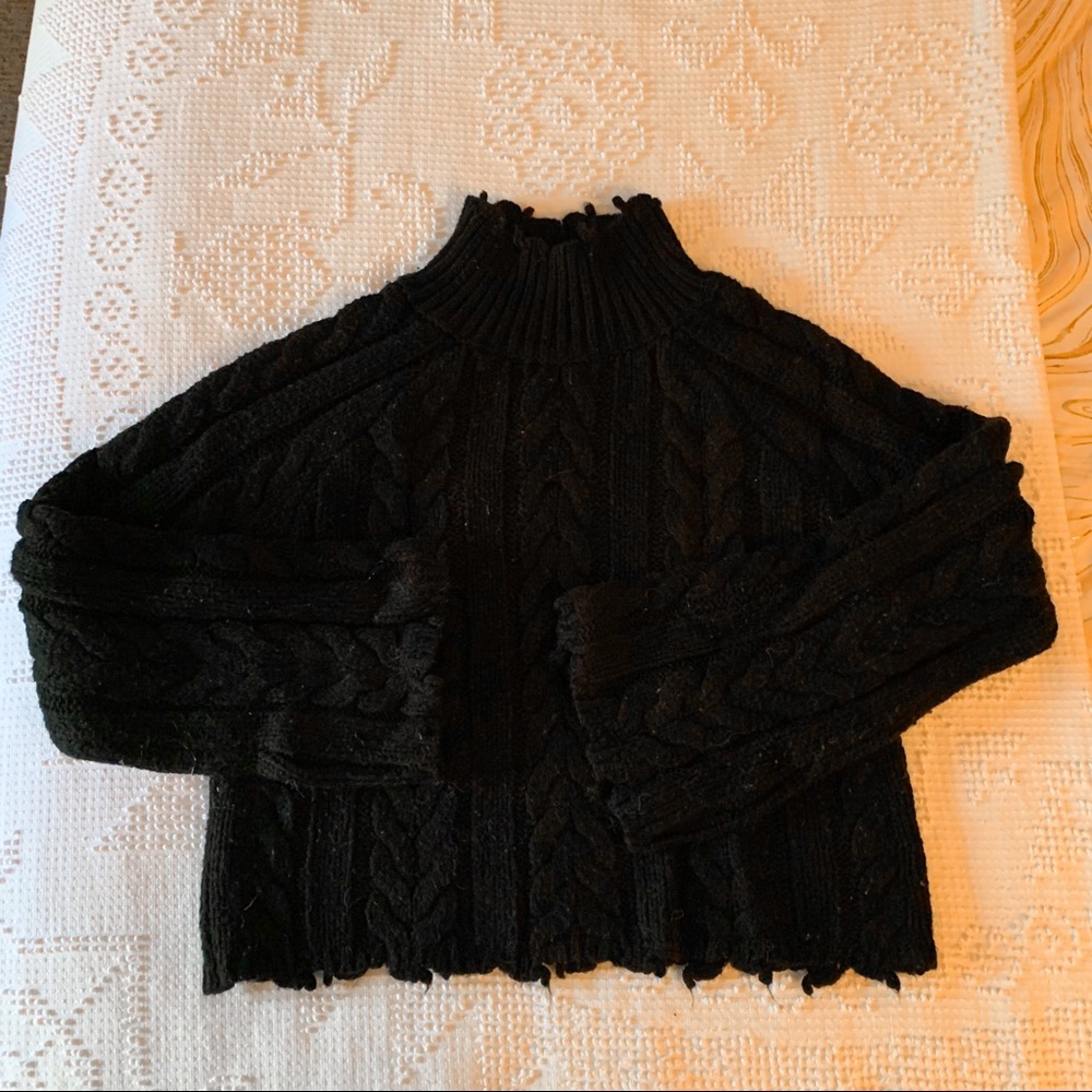 Cropped Turtleneck